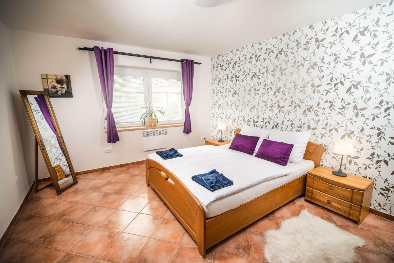 Apartmany U Orecha Bořetice Екстериор снимка